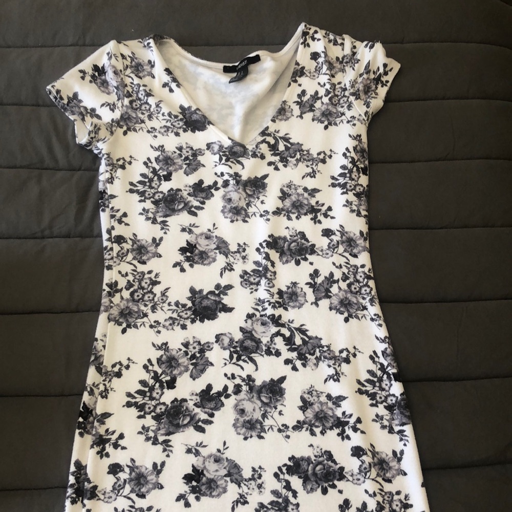 Short dress